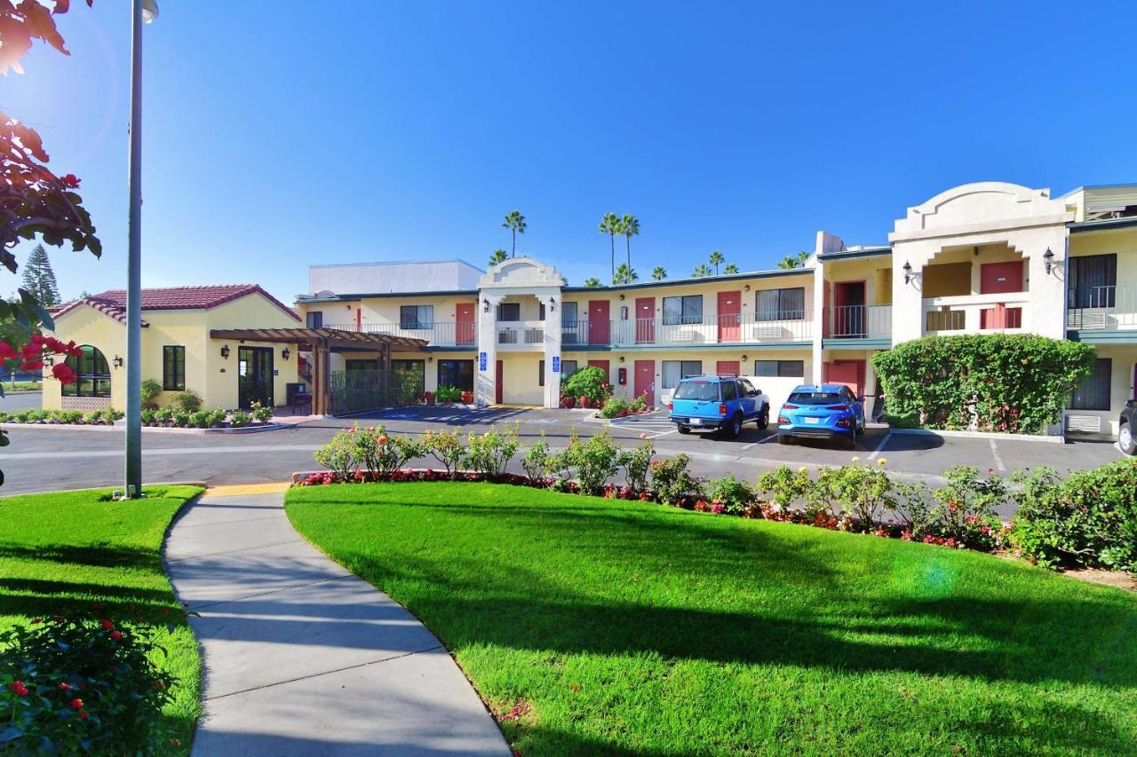 Lamplighter Inn&Suites at SDSU San Diego Exterior foto